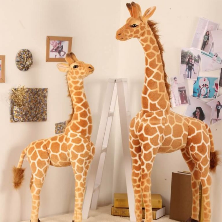 large giraffe stuffed animal